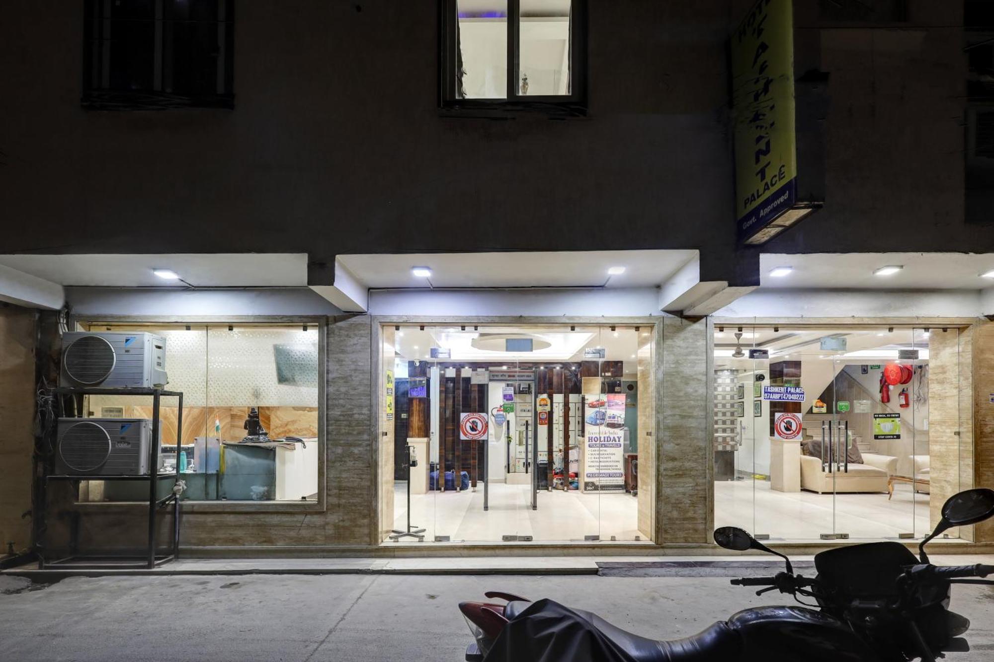 Hotel Tashkent Palace - Near New Delhi Railway Station Exterior foto