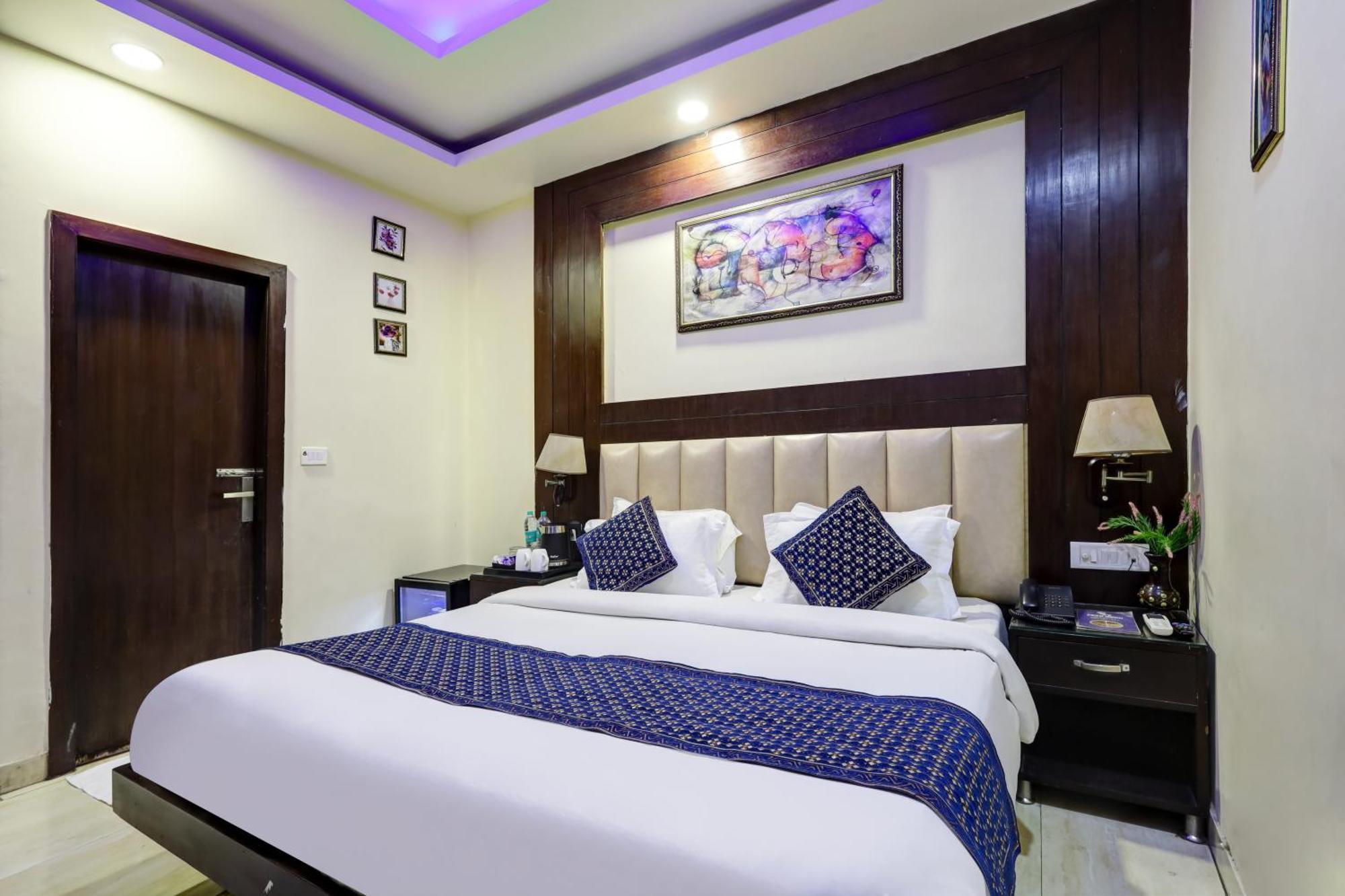Hotel Tashkent Palace - Near New Delhi Railway Station Exterior foto